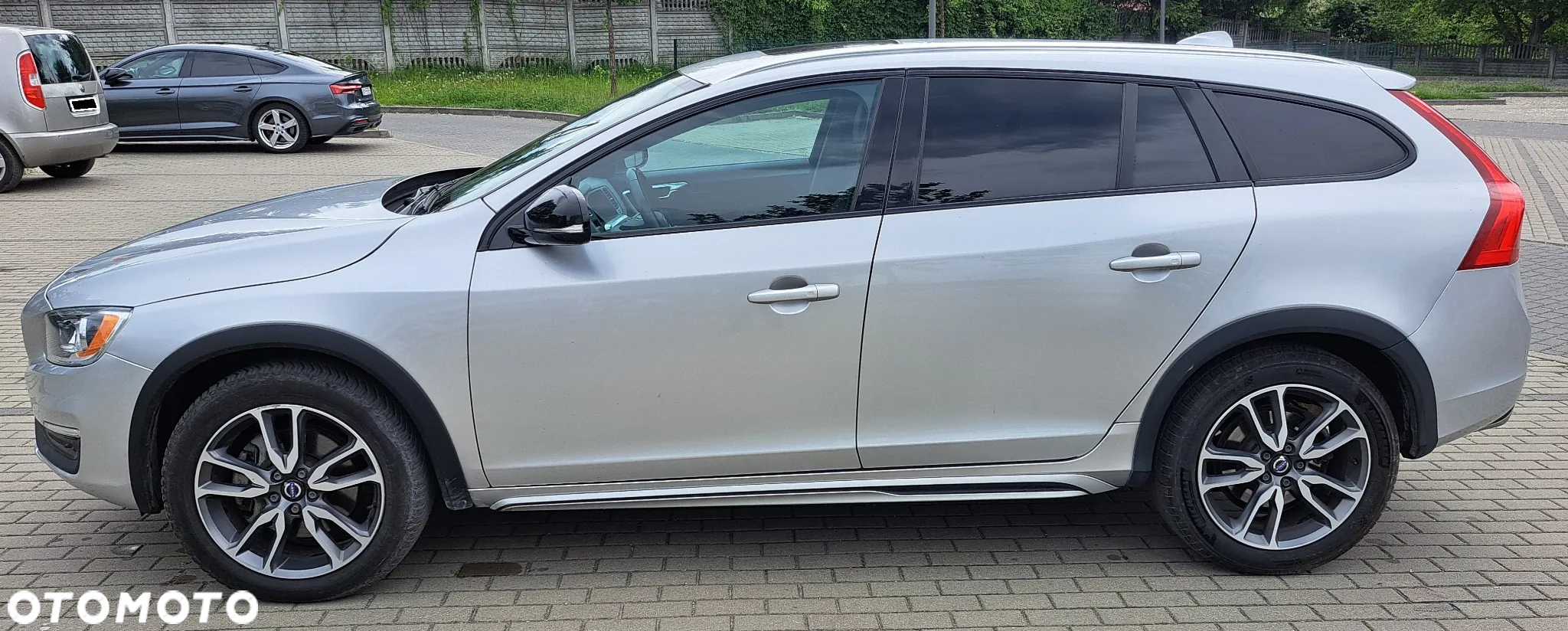 Volvo V60 Cross Country T5 AWD Summum - 8