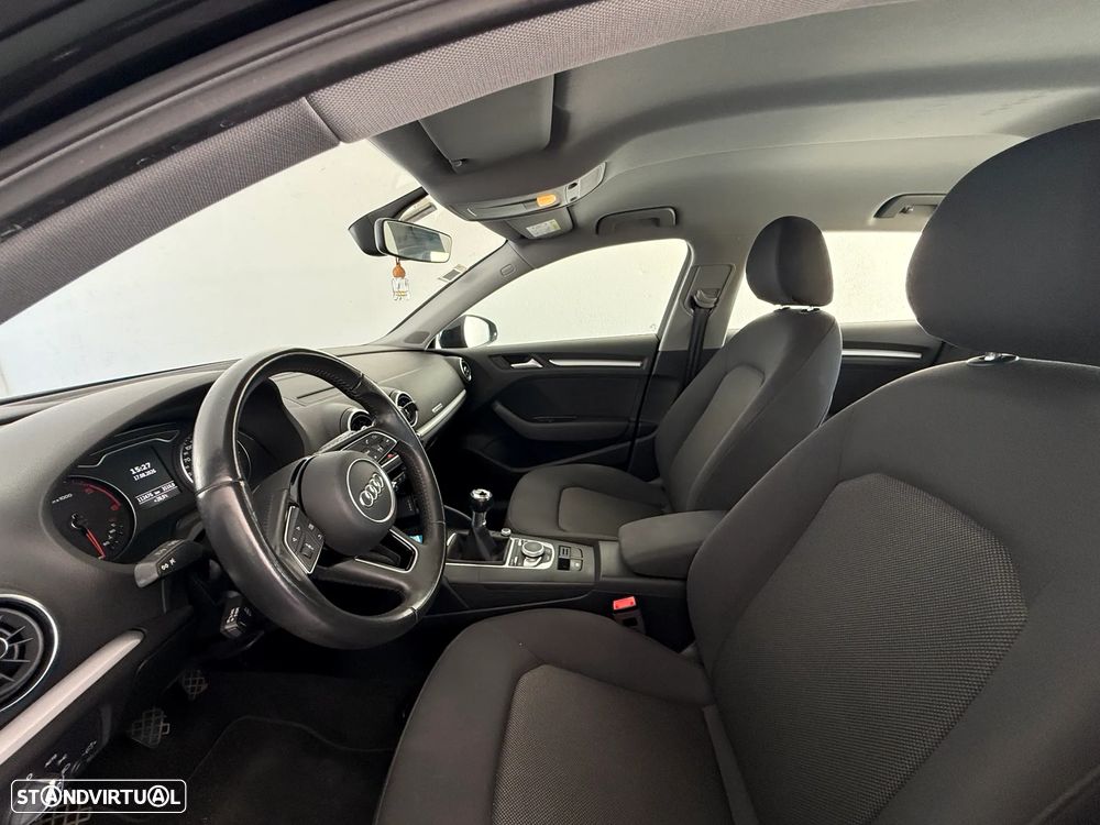 Audi A3 Sportback 1.6 TDI Design - 5