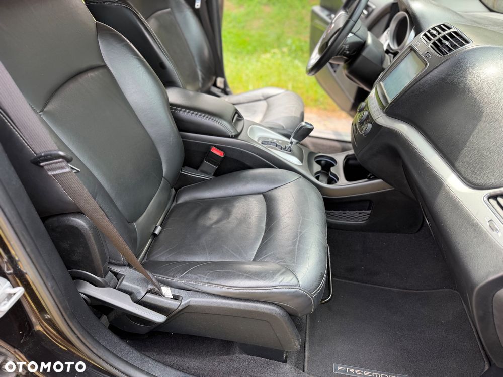Fiat Freemont 2.0 Multijet Black Code AWD - 34