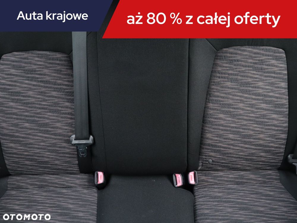 Kia Ceed - 12