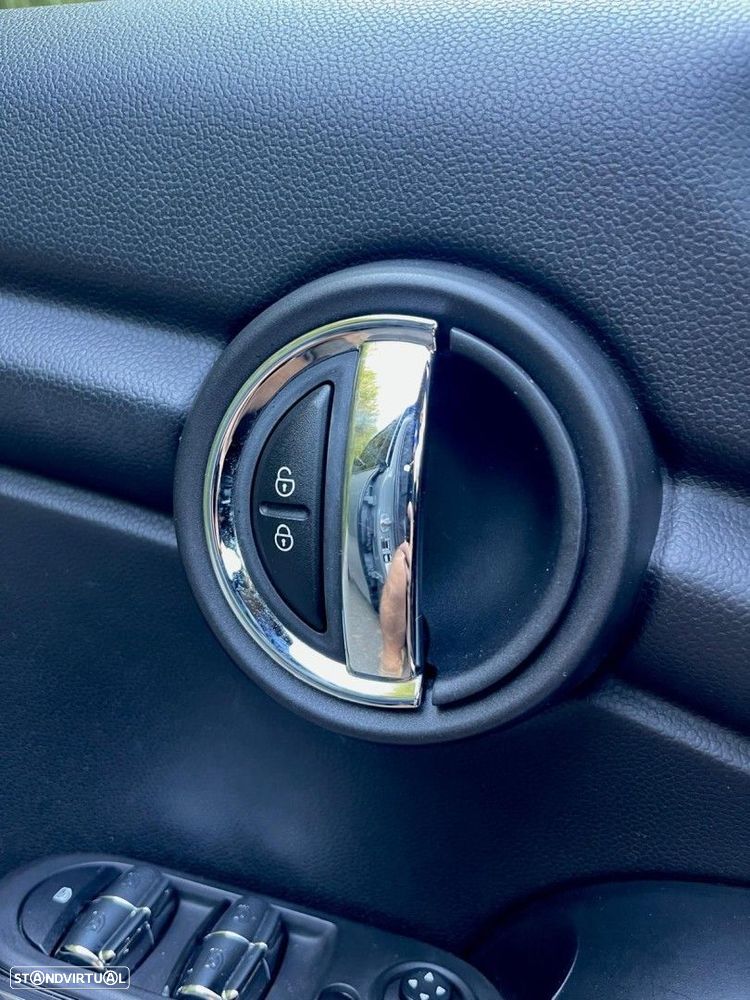 MINI 5 Portas One Classic Auto - 26