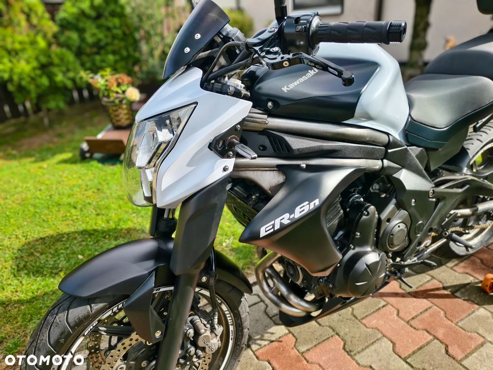Kawasaki ER - 22