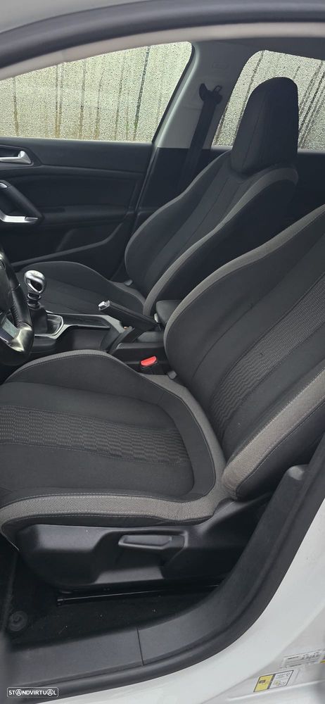 Peugeot 308 1.6 BlueHDi Active - 4