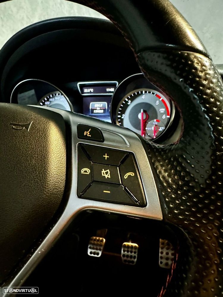 Mercedes-Benz GLA 200 d AMG Line - 43