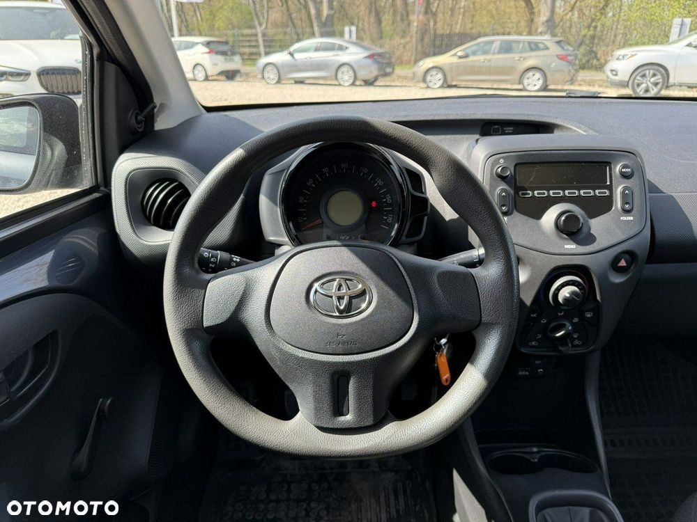 Toyota Aygo - 13