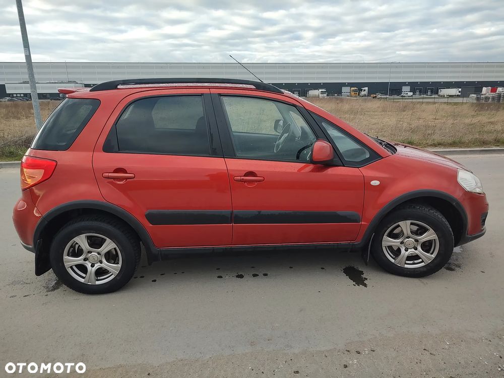 Suzuki SX4 1.6 VVT 4x4 Comfort - 6