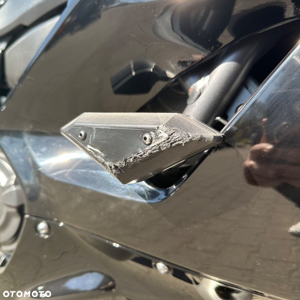 Yamaha R7 - 9
