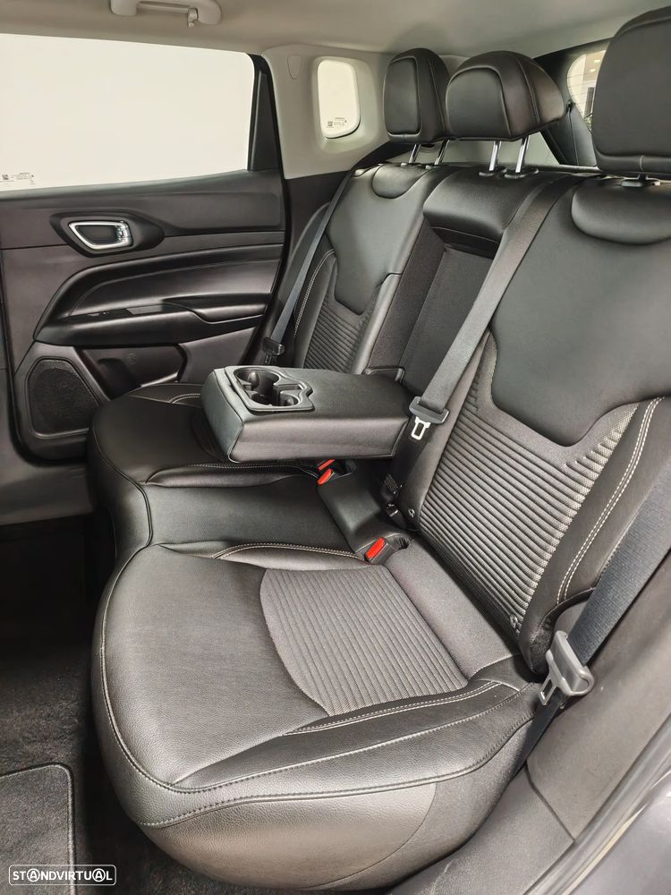 Jeep Compass 1.5 TG e-Hybrid Limited DCT - 27