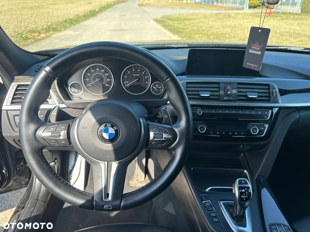 BMW Seria 3 340i xDrive M Sport Shadow - 12