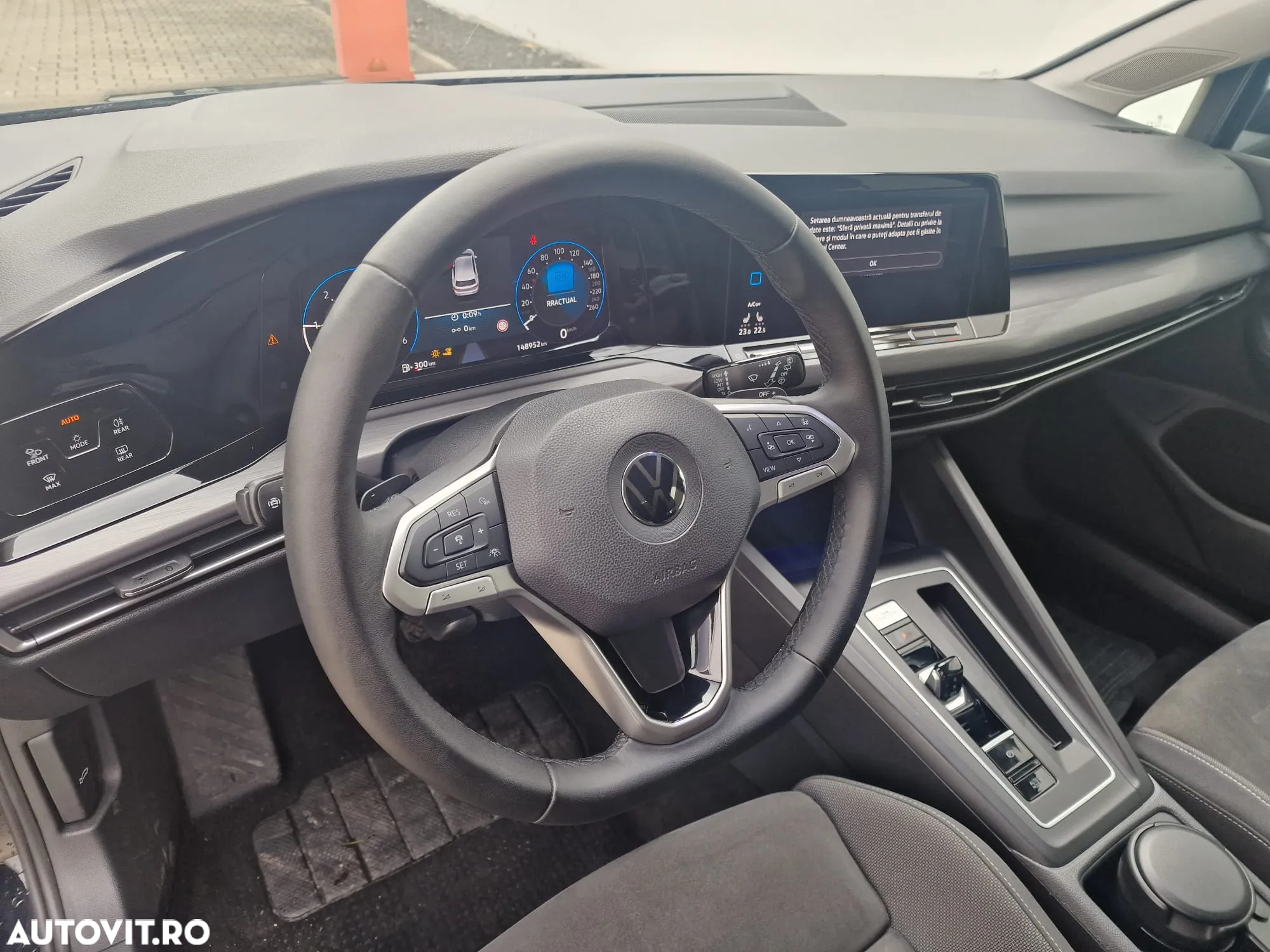 Volkswagen Golf - 6