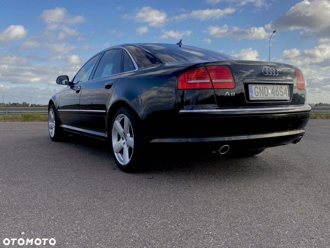 Audi A8 - 7