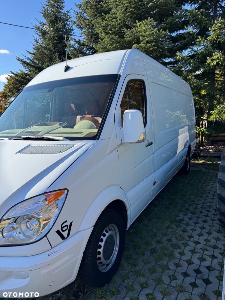 Mercedes-Benz Sprinter - 1