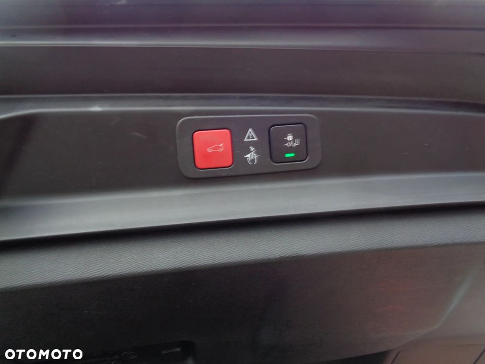 Peugeot 5008 BlueHDi 180 EAT8 GT Pack - 24