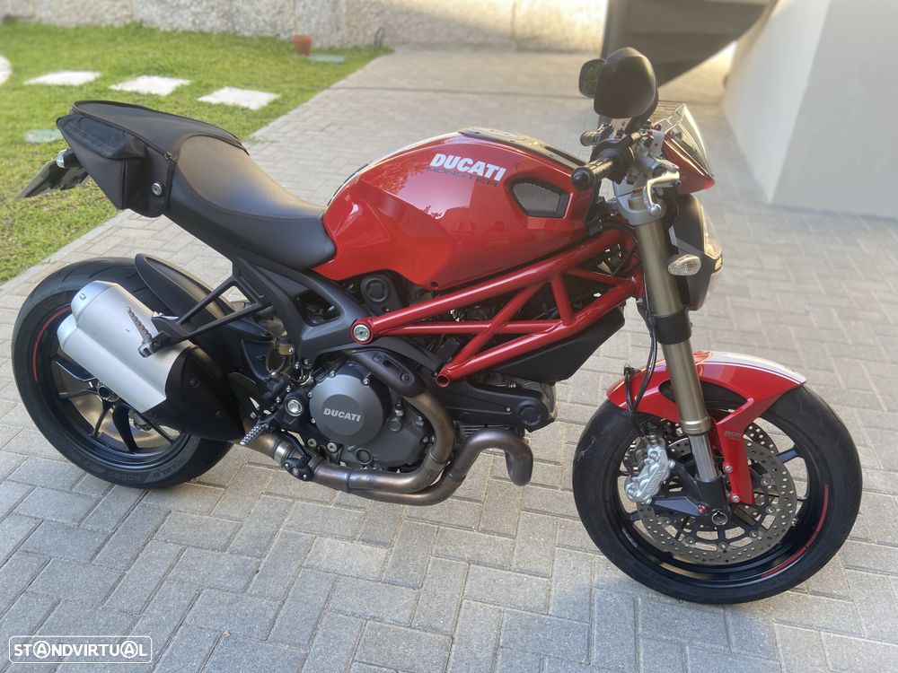 Ducati Monster 1100 evo ABS - 12