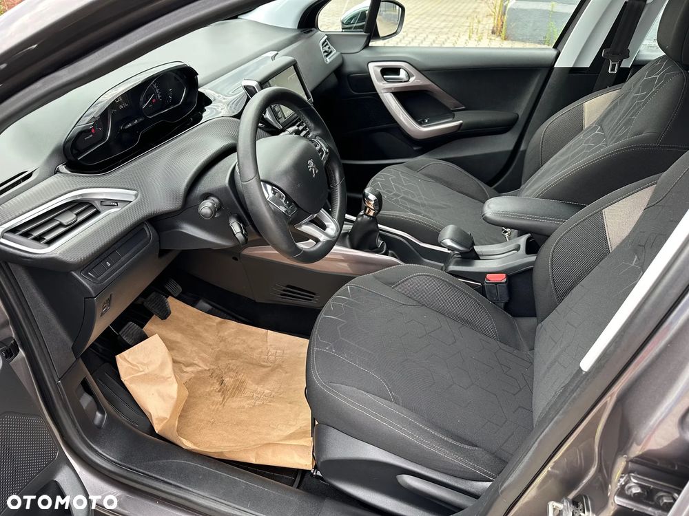 Peugeot 2008 82 VTI Allure - 4