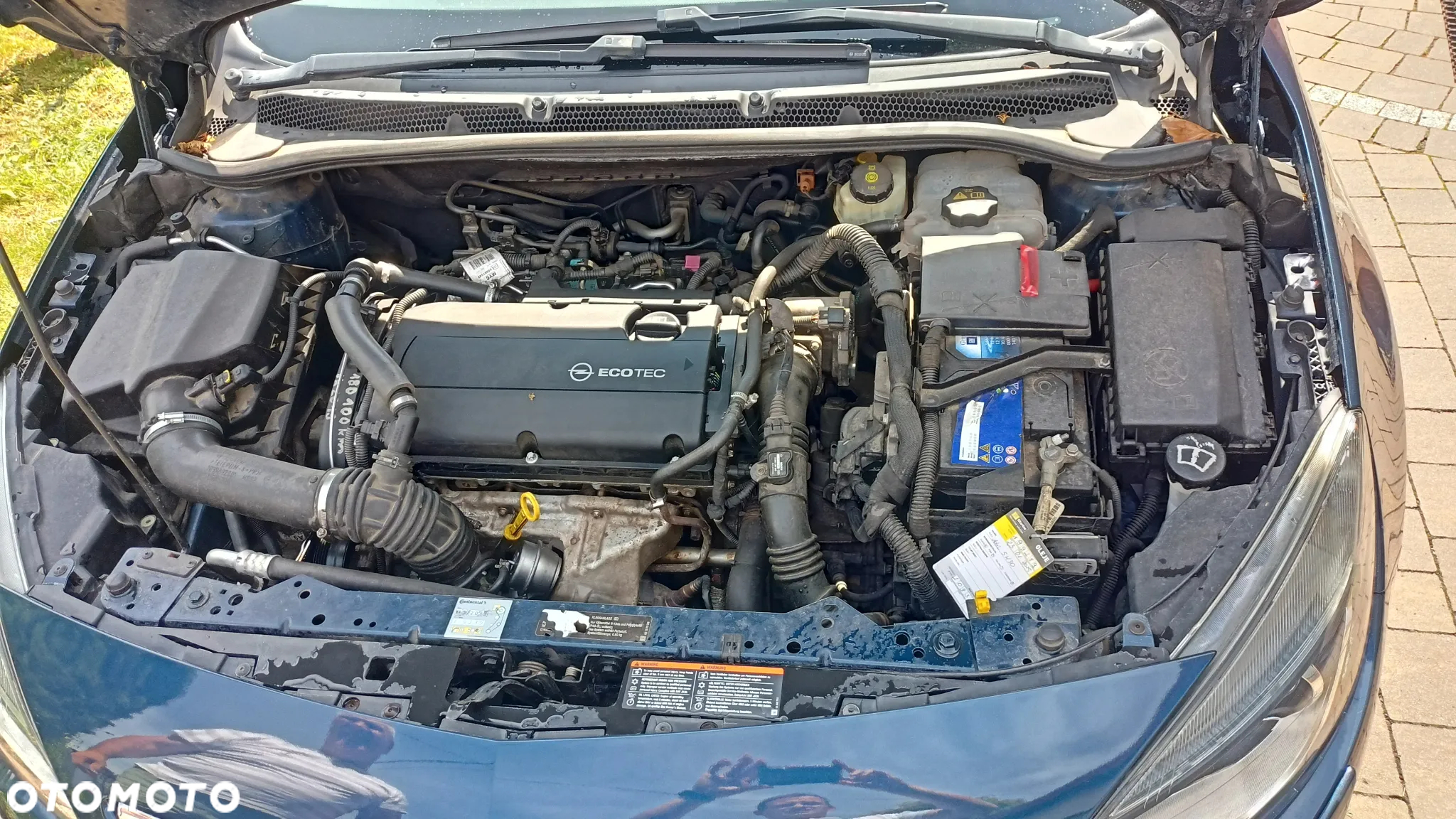 Opel Astra GTC 1.6 Turbo Edition - 9