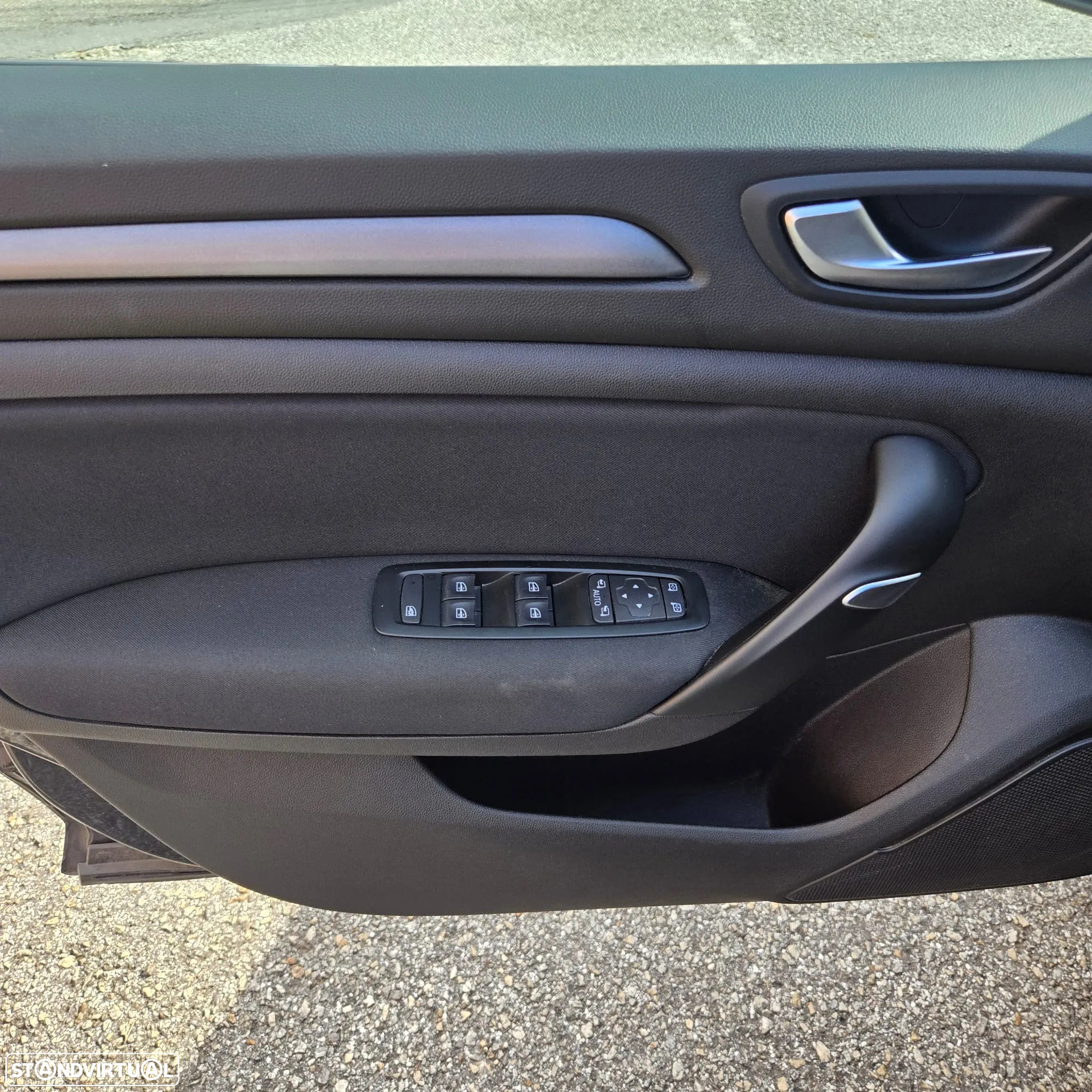 Renault Mégane Sport Tourer 1.6 E-Tech Plug-In Zen - 23