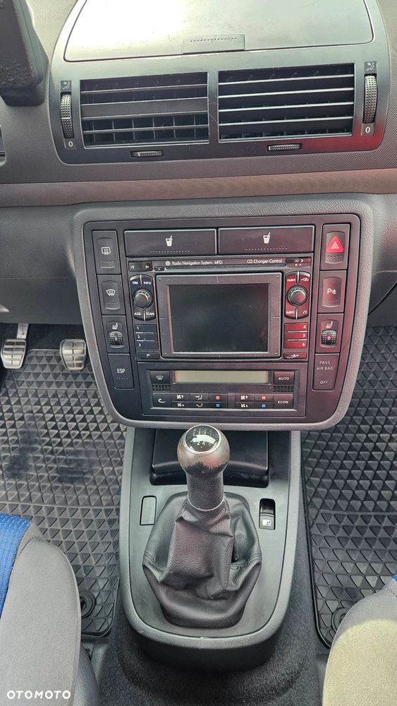 Volkswagen Sharan 2.0 TDI Comfortline - 3