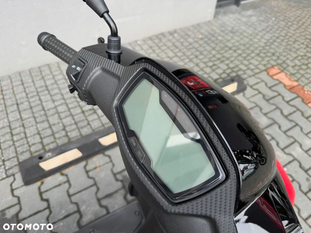 Aprilia SR - 7
