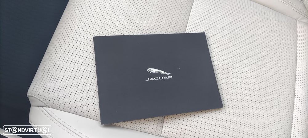 Jaguar I-Pace EV400 AWD R-DYNAMIC HSE - 29