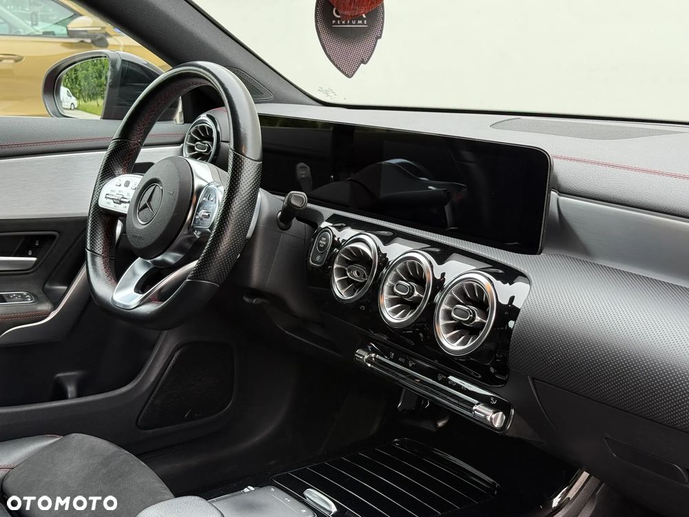 Mercedes-Benz CLA - 22