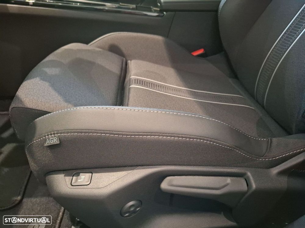 Opel Astra 1.6 T Hybrid Plug-In GS - 22