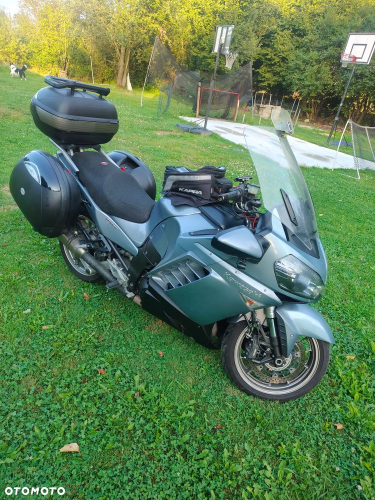Kawasaki GTR - 5