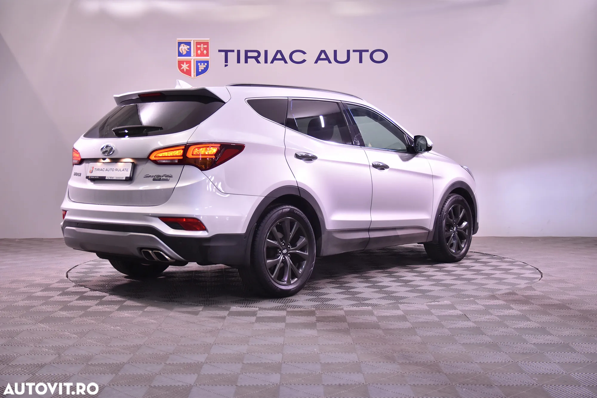 Hyundai Santa Fe - 5