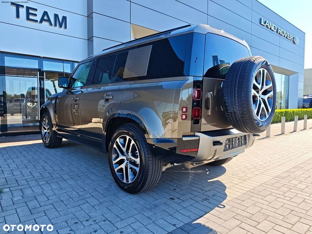 Land Rover Defender 3.0 D250 mHEV X-Dynamic SE - 11