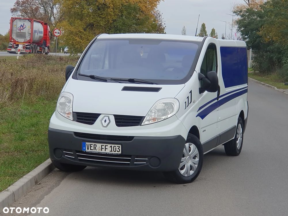 Renault TRAFIC - 1