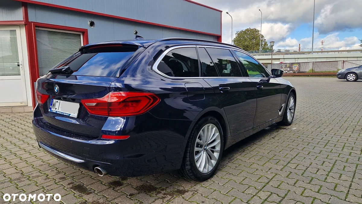 BMW Seria 5 520d xDrive Luxury Line sport - 12