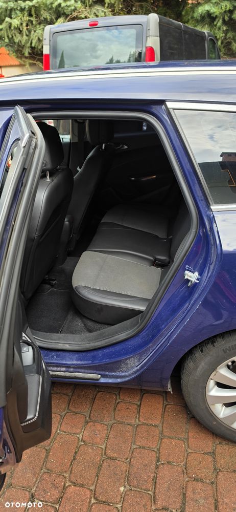 Opel Astra 2.0 CDTI DPF Cosmo - 5
