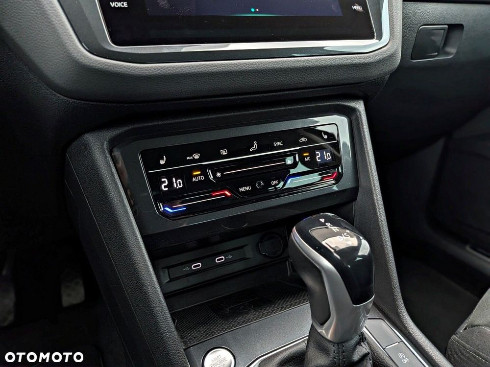 Volkswagen Tiguan 1.5 TSI EVO Elegance DSG - 25