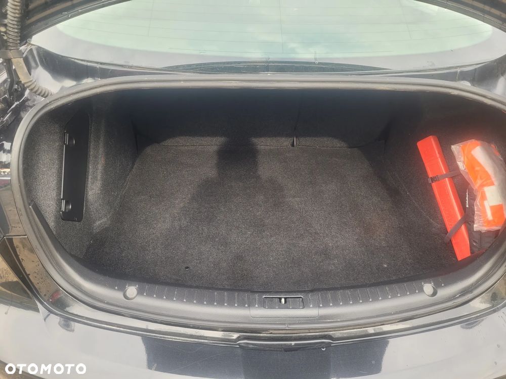 Mazda 3 1.6 MZR Exclusive-Line - 22