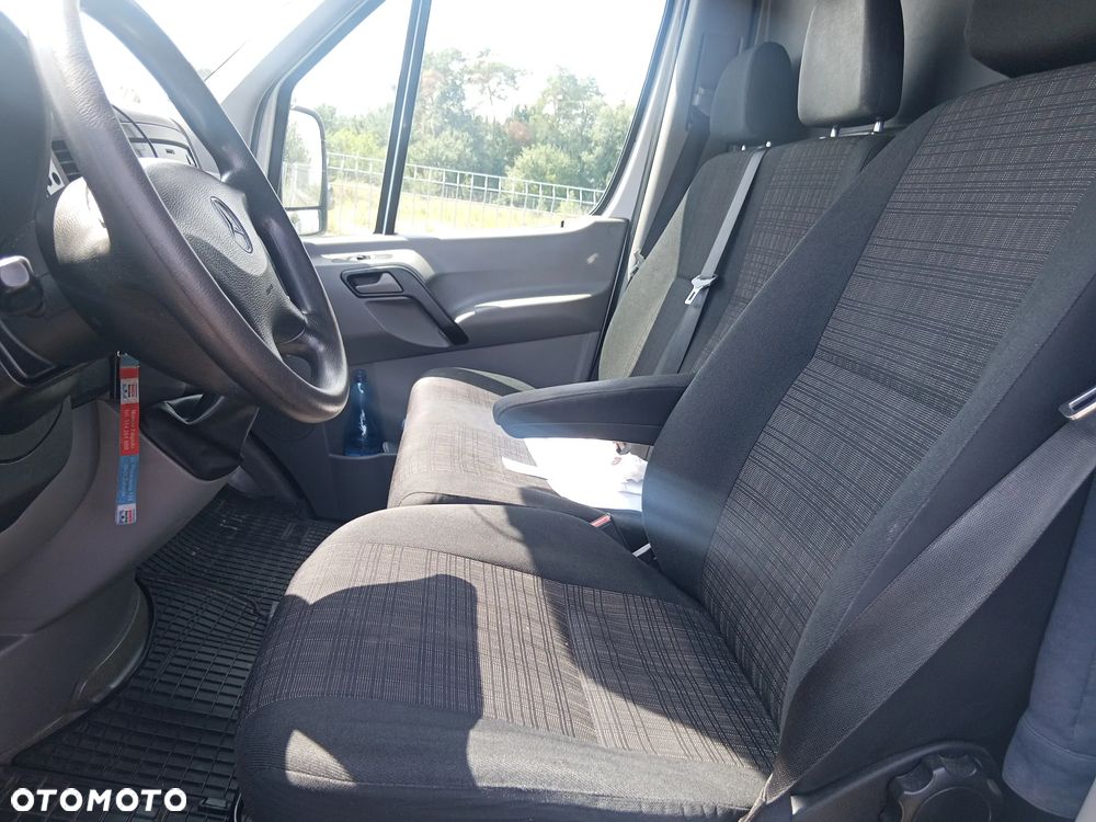 Mercedes-Benz SPRINTER - 2