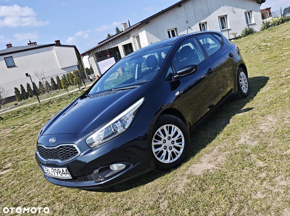 Kia Ceed 1.4 CVVT Attract - 2