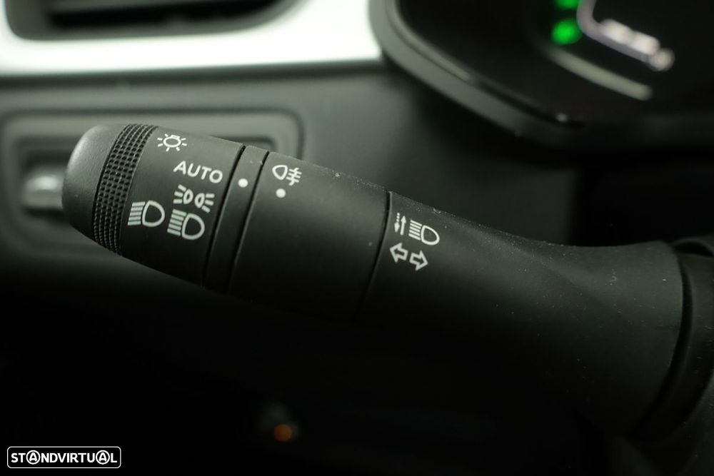 Renault Captur 1.0 TCe Techno Bi-Fuel - 17