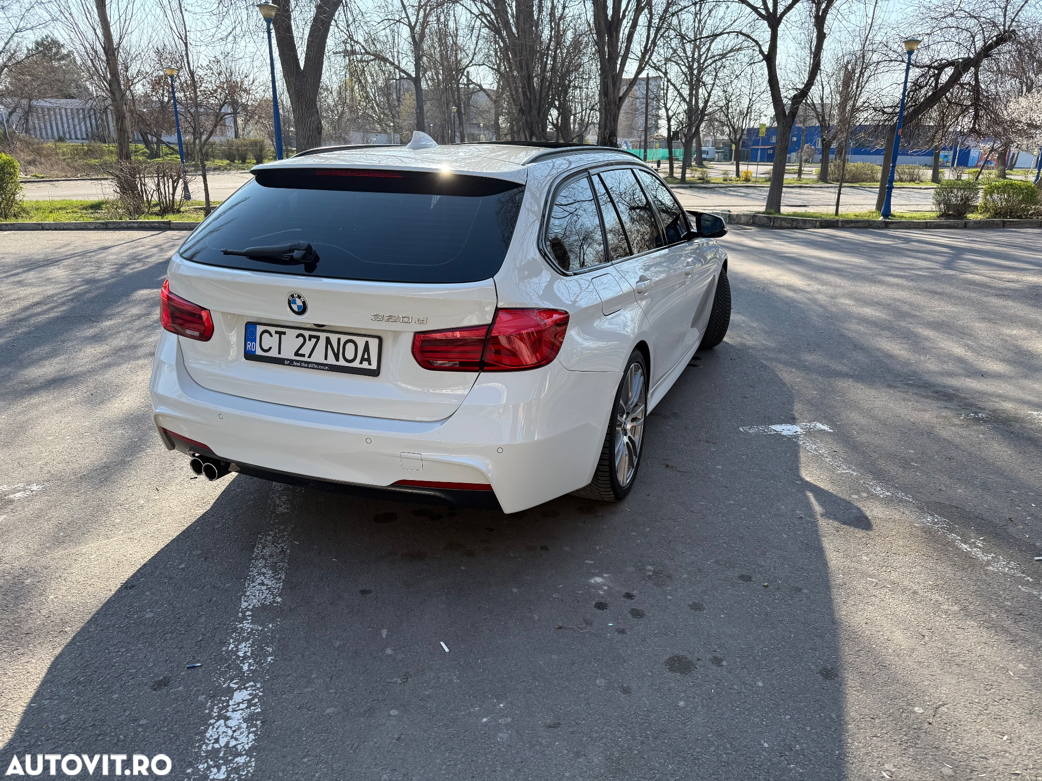 BMW Seria 3 320d Touring Aut. Edition M Sport Shadow - 5