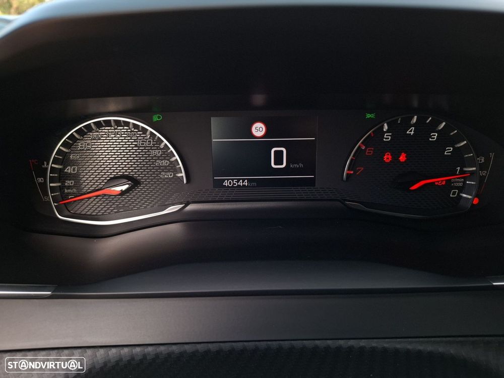 Peugeot 2008 1.2 PureTech Active - 15