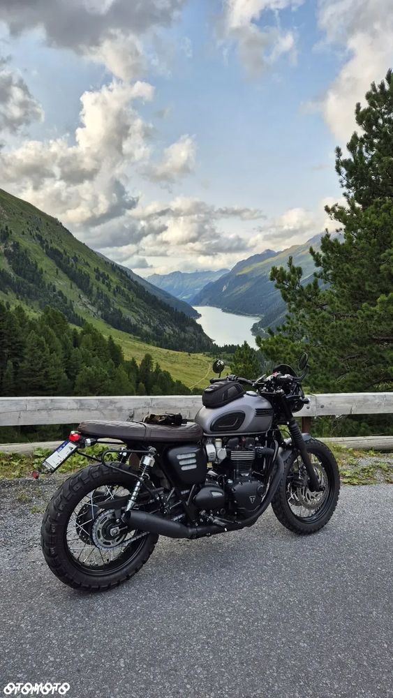Triumph Bonneville - 7