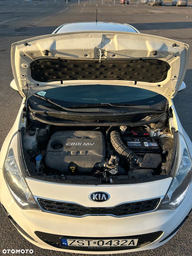 Kia Rio - 15