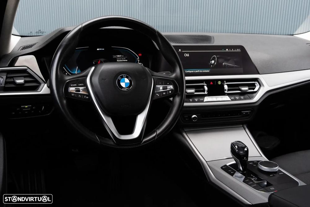 BMW 330 e Line Luxury Auto - 8