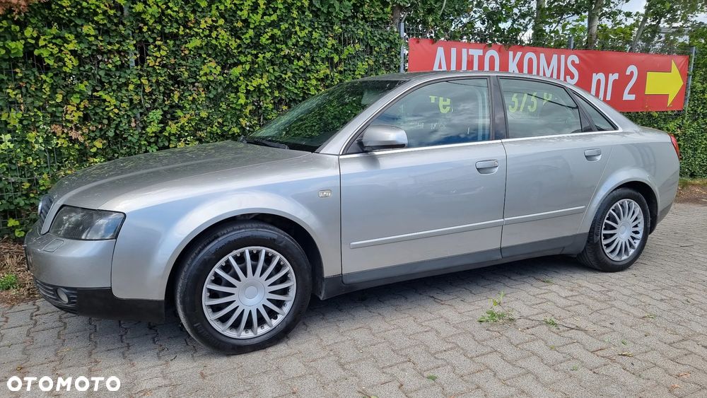 Audi A4 Limousine - 15