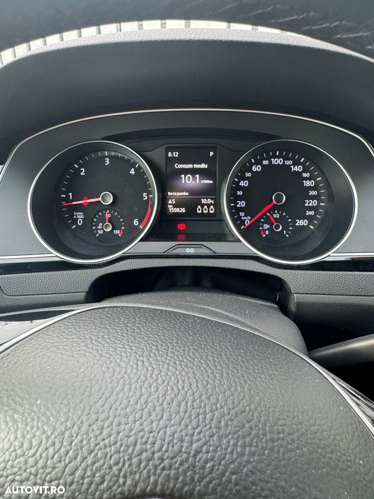 Volkswagen Passat 2.0 TDI SCR DSG Highline - 11