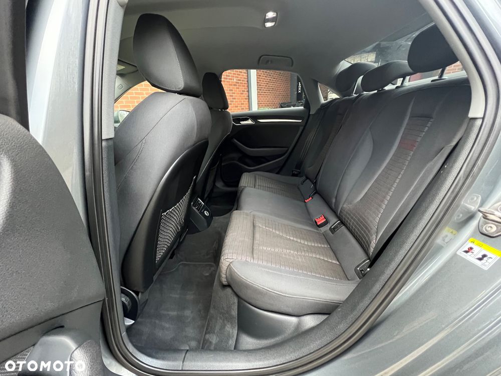 Audi A3 Limousine 35 TFSI Sport S tronic - 14