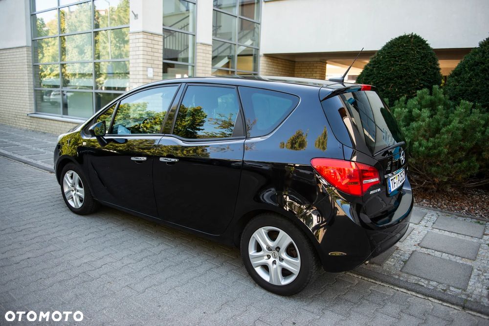 Opel Meriva 1.6 16V Cosmo - 4
