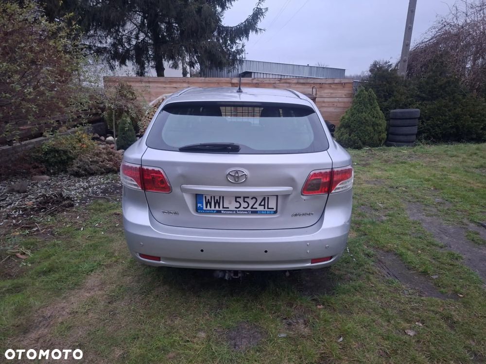 Toyota Avensis 2.0 D-4D Sol - 4