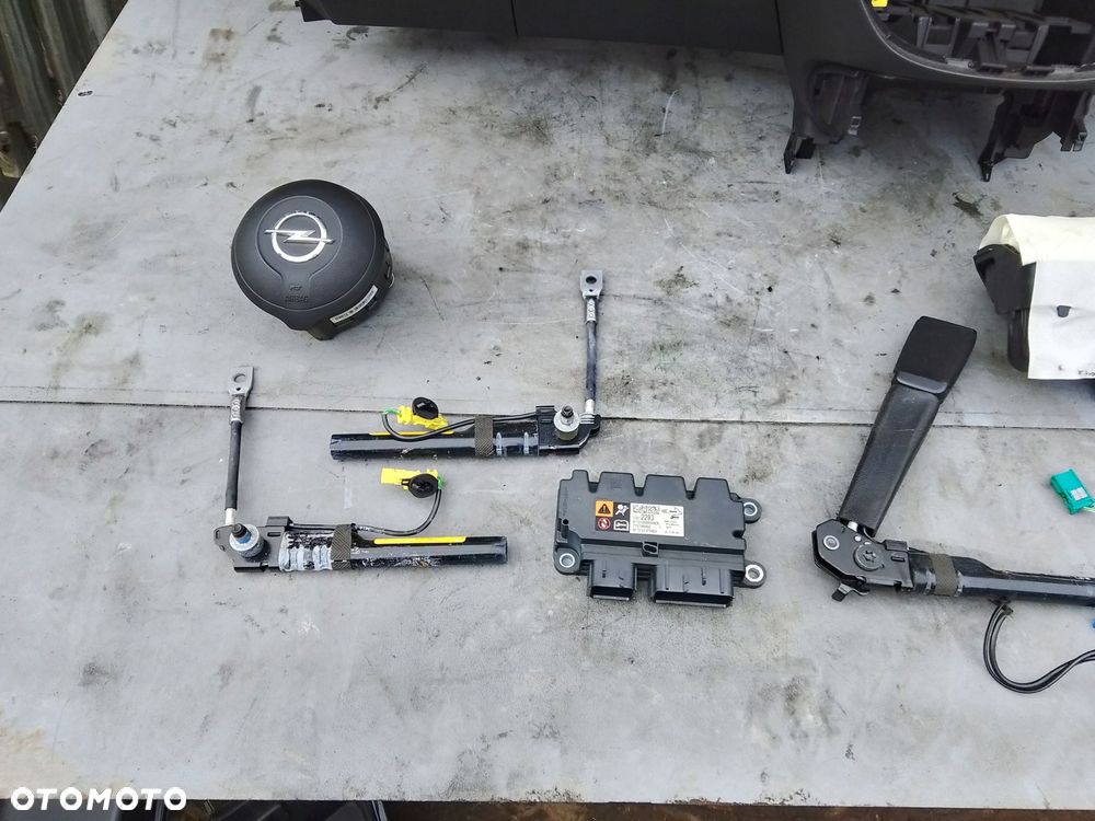 deska rozdzielcza airbag sensor napinacze opel adam - 5
