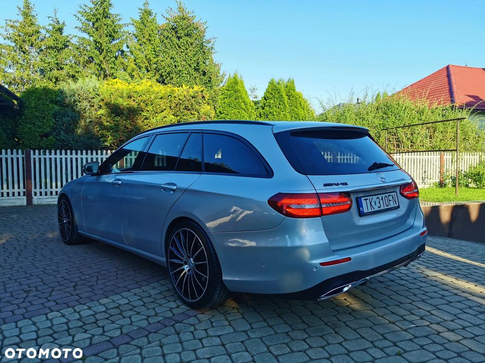 Mercedes-Benz Klasa E - 19