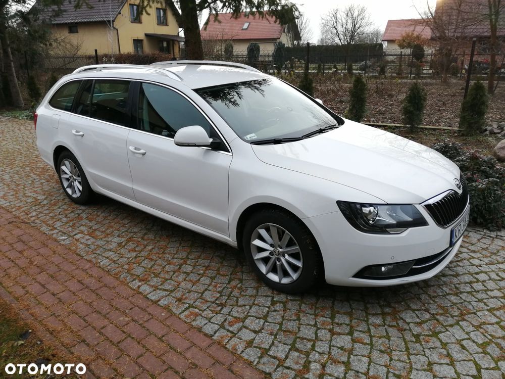 Skoda Superb 2.0 TDI Ambition - 6